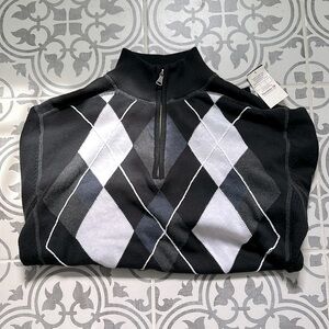 SUPER SALE! NWT Men’s 1/4 zip argyle sweater size L